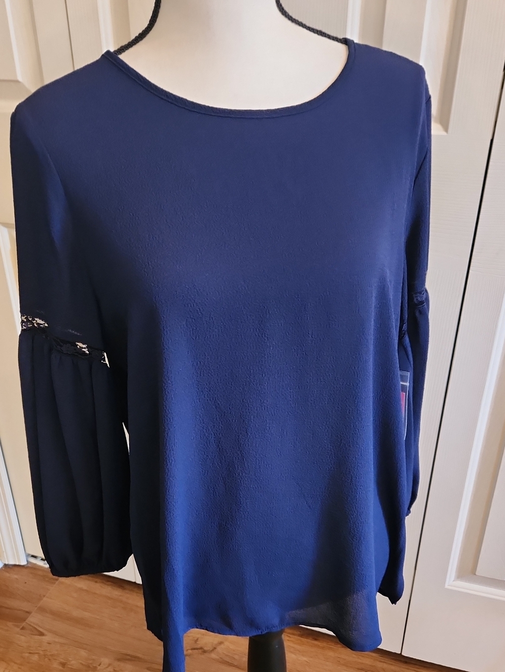 Vince Camuto Navy Blue Long Sleeve Tunic with Gathered Sleeves